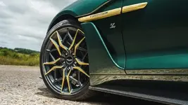 2019 Aston Martin Vanquish Zagato Shooting Brake-9.webp