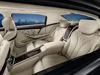 Mercedes_Benz_Guard_Daimler_19C0604_037.webp
