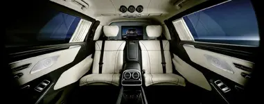 Mercedes_Benz_Guard_Daimler_19C0604_032.webp