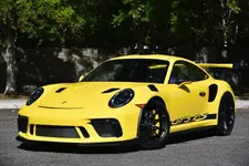 2019-porsche-911-gt3-rs (7).webp