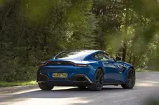 23-aston-martin-vantage-manual-2019-fd-static-rear.webp