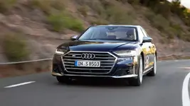 2019 Audi S8-11.webp