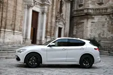 191120_Alfa-Romeo_Giulia-Stelvio-MY2020_20.webp