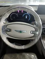 2020-Genesis-GV80-3.webp