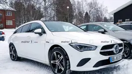 mercedes-benz-cla-phev-spy-photo (5).webp