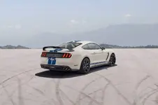 2020-ford-mustang-shelby-gt350-heritage-edition-pack-9.webp