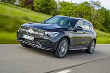 1-mercedes-benz-glc-300d-2019-fd-hero-front.webp