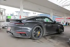 2020-porsche-911-turbo-s-2.webp