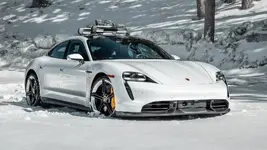 porsche-taycan-roof-rack-ski-rack-jpg.webp