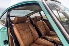 Porsche-911-Malibu-Singer-15.webp