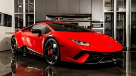 LAMBORED_013-2560x1440.webp