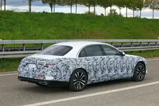 2021-Mercedes-Benz-S-Class-spy-shots-17.webp