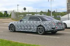 2021-Mercedes-Benz-S-Class-spy-shots-25.webp