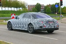 2021-Mercedes-Benz-S-Class-spy-shots-26.webp