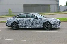 2021-Mercedes-Benz-S-Class-spy-shots-28.webp