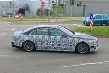 2021-Mercedes-Benz-S-Class-spy-shots-35.webp