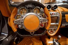 Pagani-Huayra-Roadster-11.webp