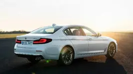 G30 LCI Ext8.webp