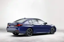 2021-BMW-5-Series-Sedan-Touring-31.webp