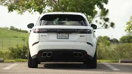2020-range-rover-velar-svautobiography-dynamic-review.webp