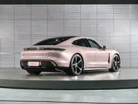 autohomecar__ChwFlV75PDqAeKdYAA2d7jGiEDk055.webp