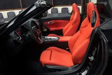 bmw-z4-sapphire-black-magma-red-abu-16.webp