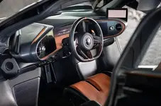 12-mclaren-speedtail-2020-uk-fd-cabin.webp