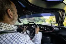 16-mclaren-speedtail-2020-uk-fd-af-driving.webp