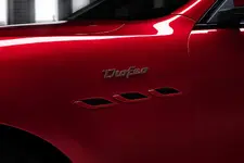 2021-maserati-ghibli-trofeo-7.webp