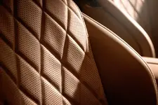 20C0324_023.webp