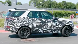 2021-land-rover-discovery-spy-photos(4).webp