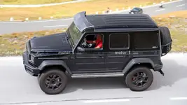 mercedes-benz-g-class-4x42-spy-photos.webp