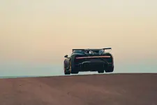 t-make-low-level-air-pass-over-nardo-track-jump_10.webp