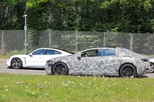 mercedes-benz-eqs-spied-testing-with-porsche-taycan-is-also-a-tesla-fighter_5.webp