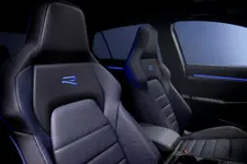2022-VW-Golf-R-2.webp