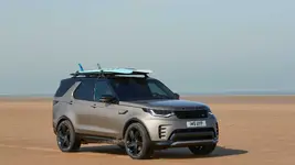 2021-Land-Rover-Discovery-9.webp