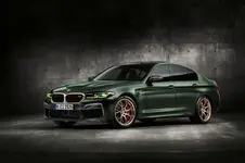 P90411344-the-new-bmw-m5-cs-studio-01-2021-600px.webp