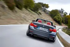 2015-BMW-M4-Convertible-4.webp