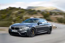 2015-BMW-M4-Convertible-8.webp