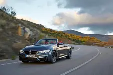 2015-BMW-M4-Convertible-26.webp