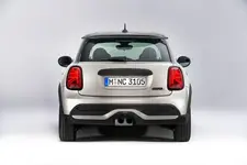 P90411829-mini-cooper-s-3-door-01-2021-600px.webp