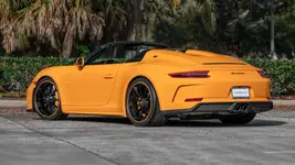 00012Porsche-911-Speedster.webp