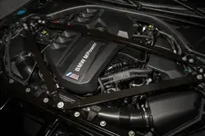 w-m3-competition-sedan-with-m-xdrive-04-2021-600px.webp