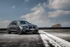 w-m3-competition-sedan-with-m-xdrive-04-2021-600px.webp