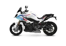 w-s-1000-xr-light-white-m-motorsport-06-2021-600px.webp