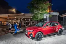 the-new-bmw-ix-at-bmw-group-plant-dingolfing-600px.webp