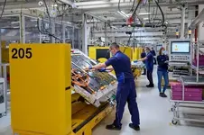 he-bmw-ix-bmw-group-plant-dingolfing-06-2021-600px.webp