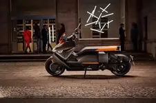 -new-bmw-ce-04-the-silent-revolution-07-2021-600px.webp