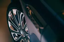 2022-bentley-flying-spur-mulliner_100802199_h.webp