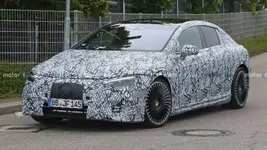 2023-mercedes-amg-eqe-53-spy-photo (5).webp